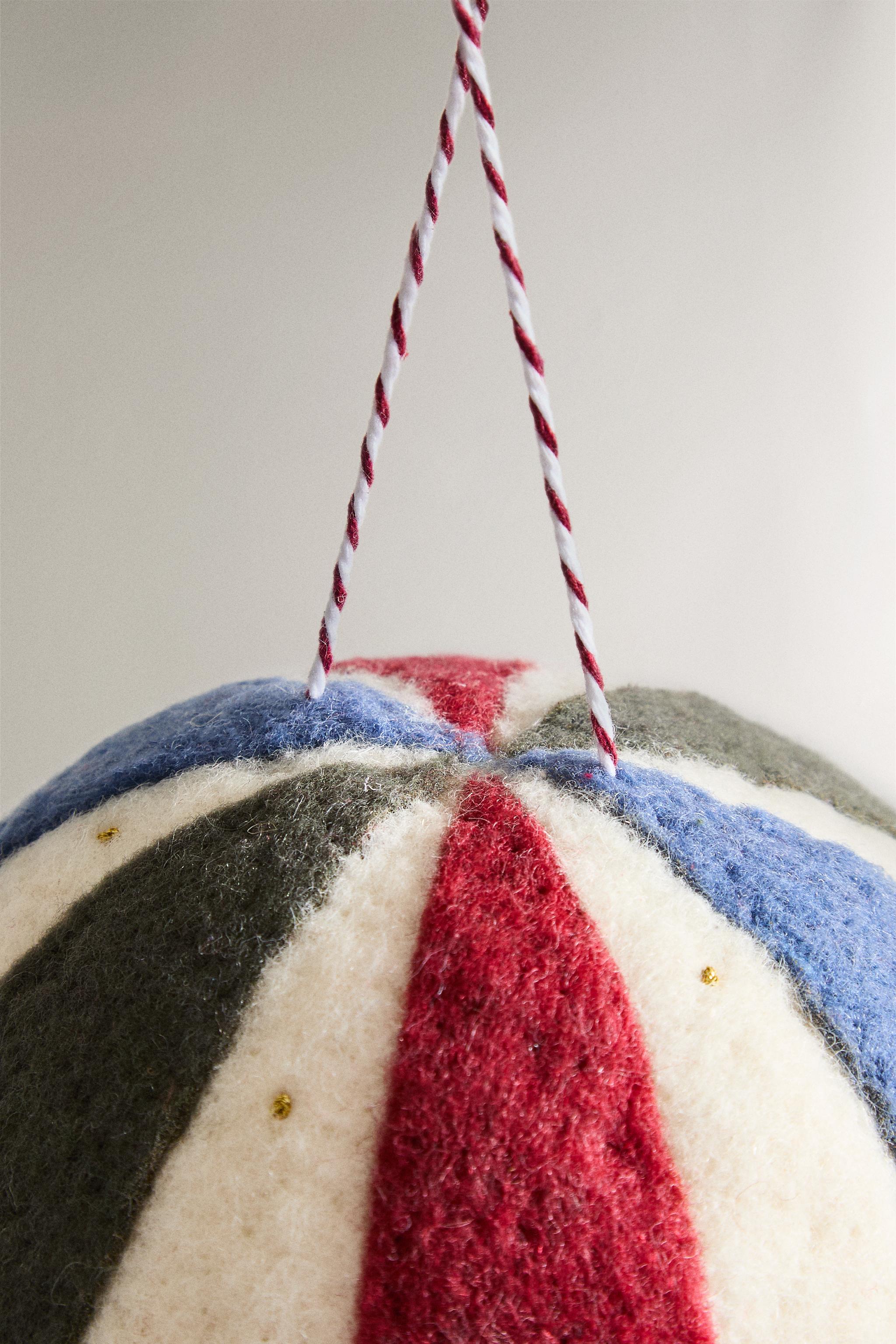 MULTICOLORED WOOL BALL CHRISTMAS TREE ORNAMENT
